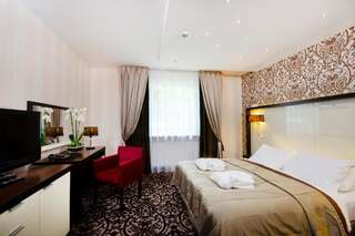 Отель Hotel Czarny Potok Resort SPA & Conference Крыница-Здруй Классический двухместный номер с 1 кроватью или 2 отдельными кроватями-19